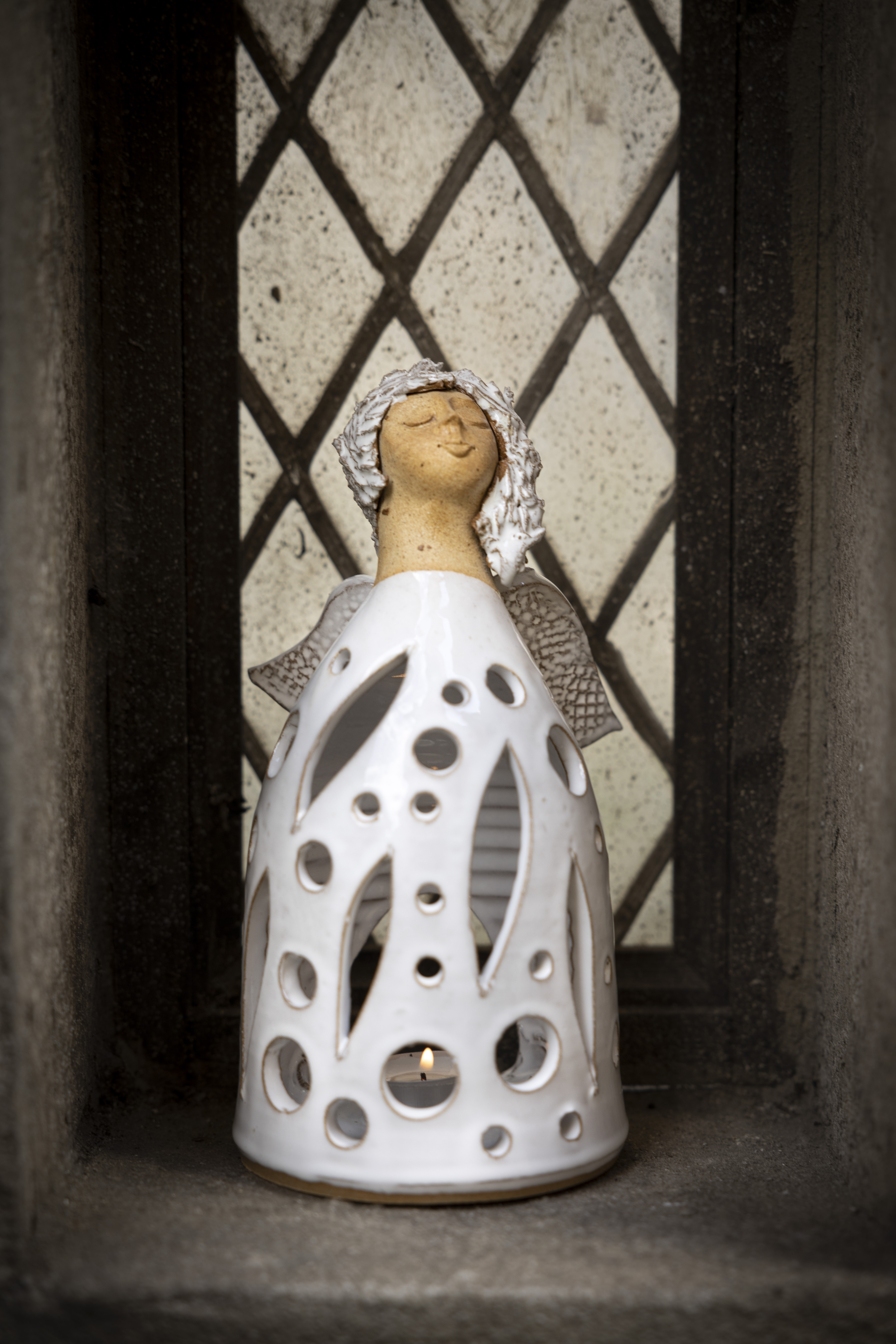 keramický anděl bílý - lampička 5